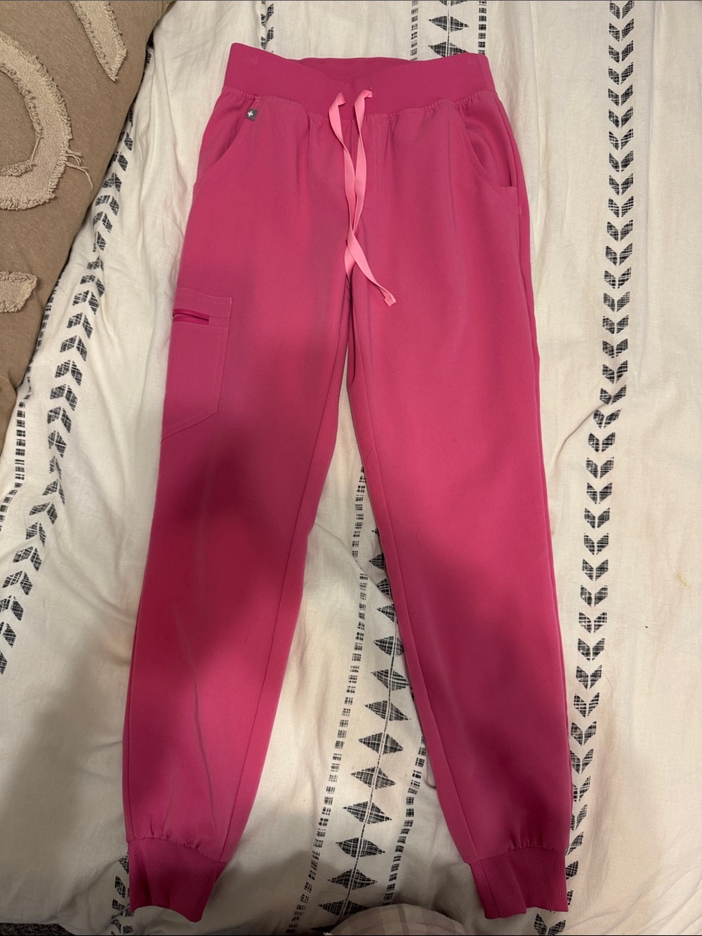 Figs F’ing pink Zamora joggers xxs